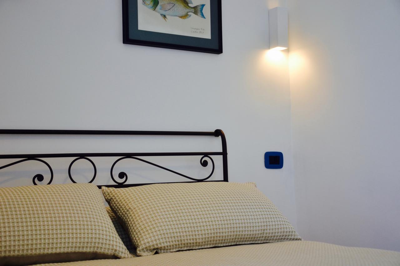 Il Bottone Al Duomo Bed and Breakfast Gaeta Exteriör bild