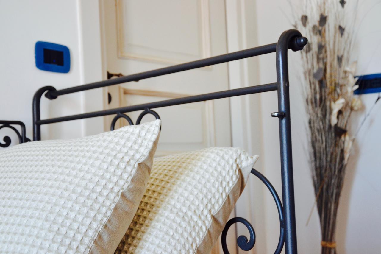 Il Bottone Al Duomo Bed and Breakfast Gaeta Exteriör bild